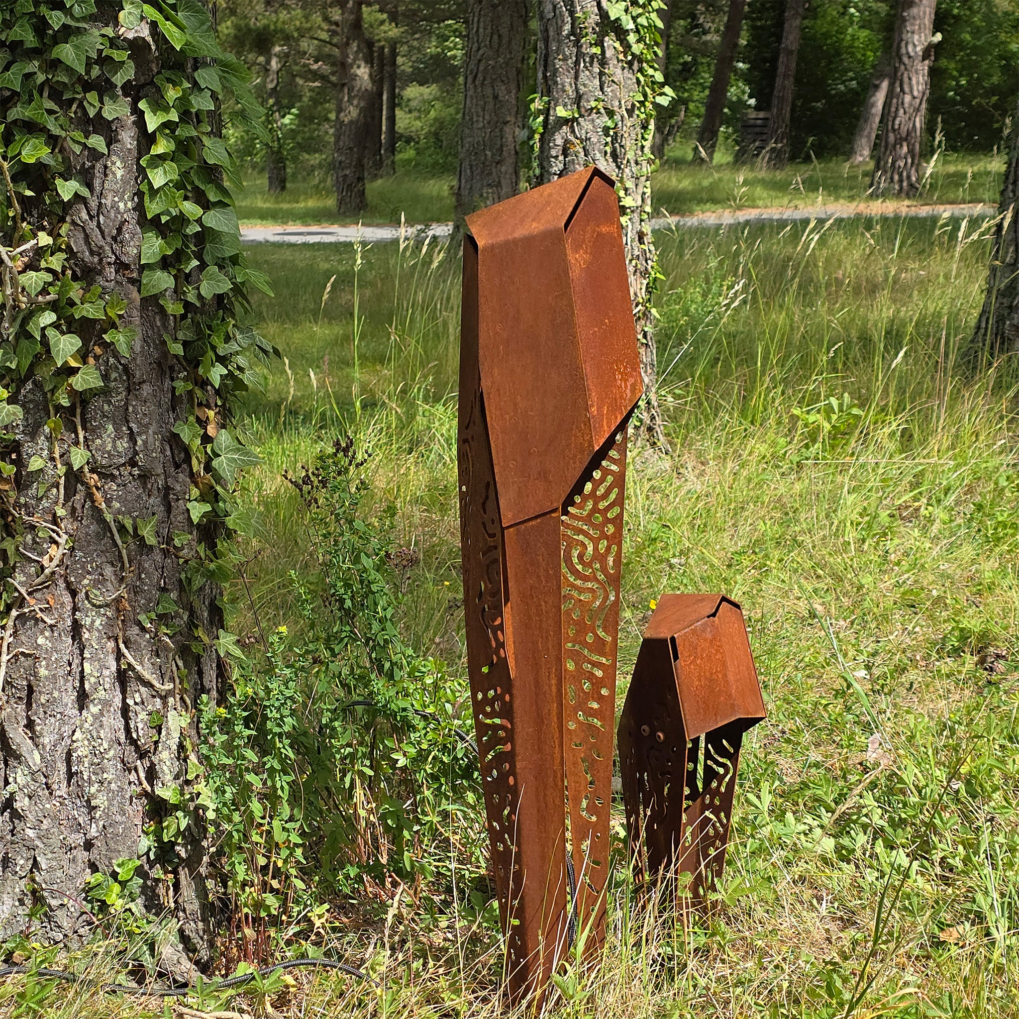 Lapid Column Tall – pollare i cortenstål