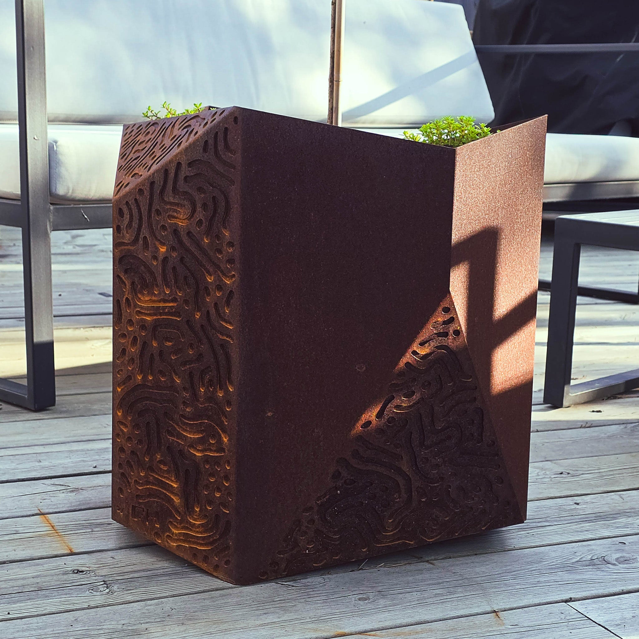 VESSL 3 - kruka i Cortenstål