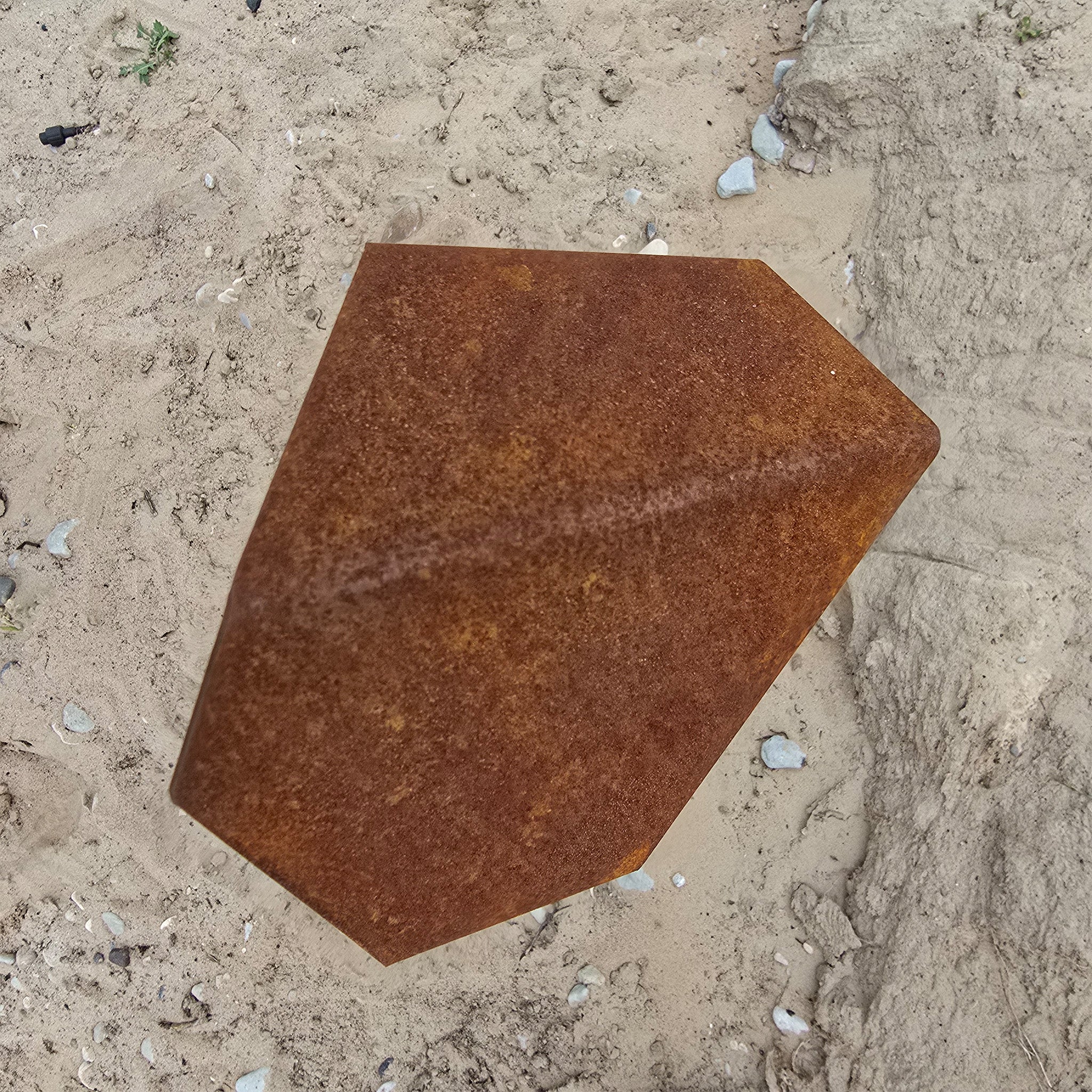 Lapid Column Tall – pollare i cortenstål