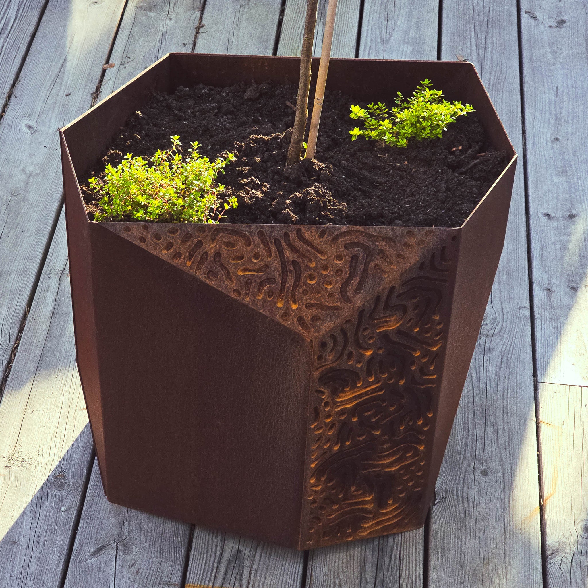 VESSL 3 - kruka i Cortenstål