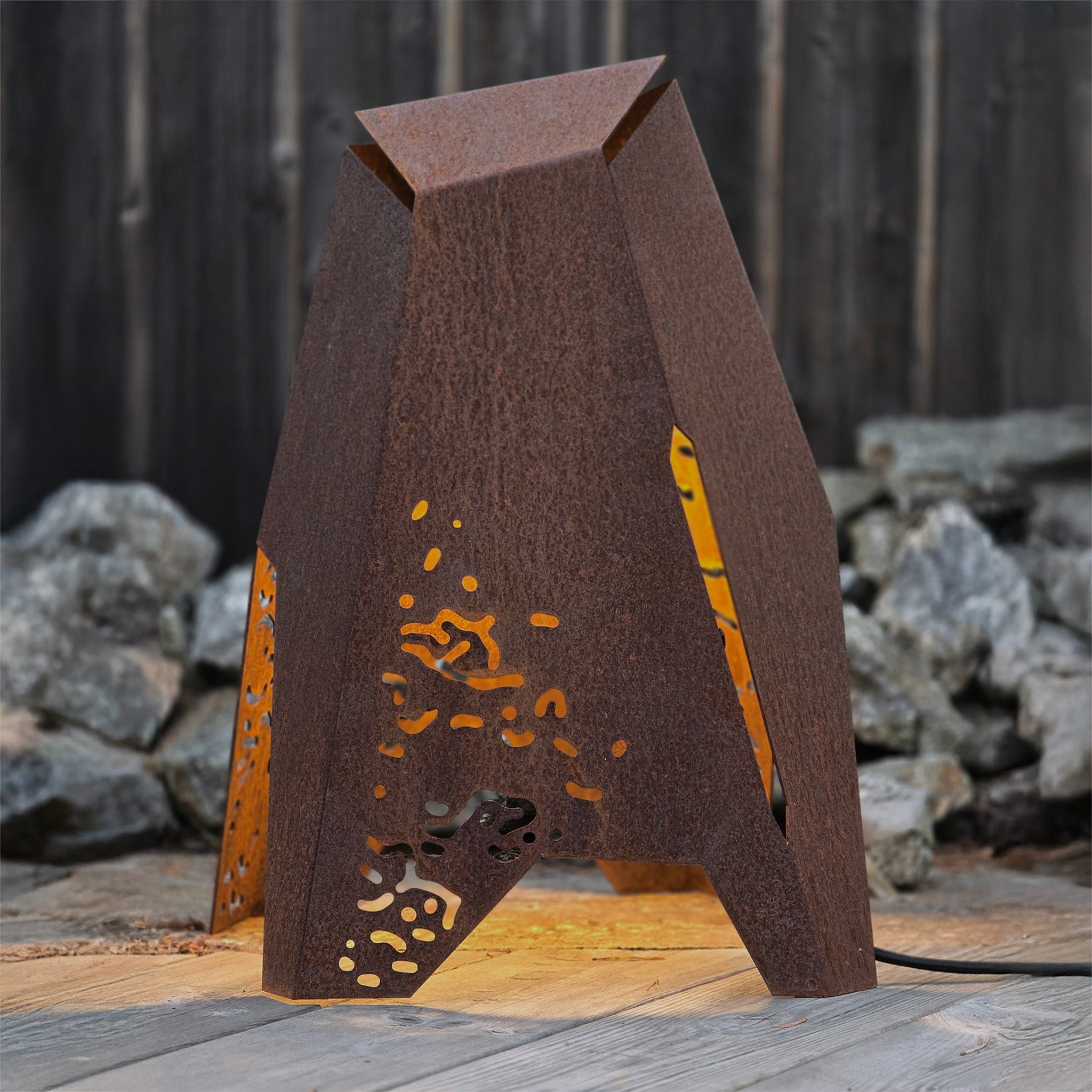 Markbelysning i cortenstål – Lapid Column Ground