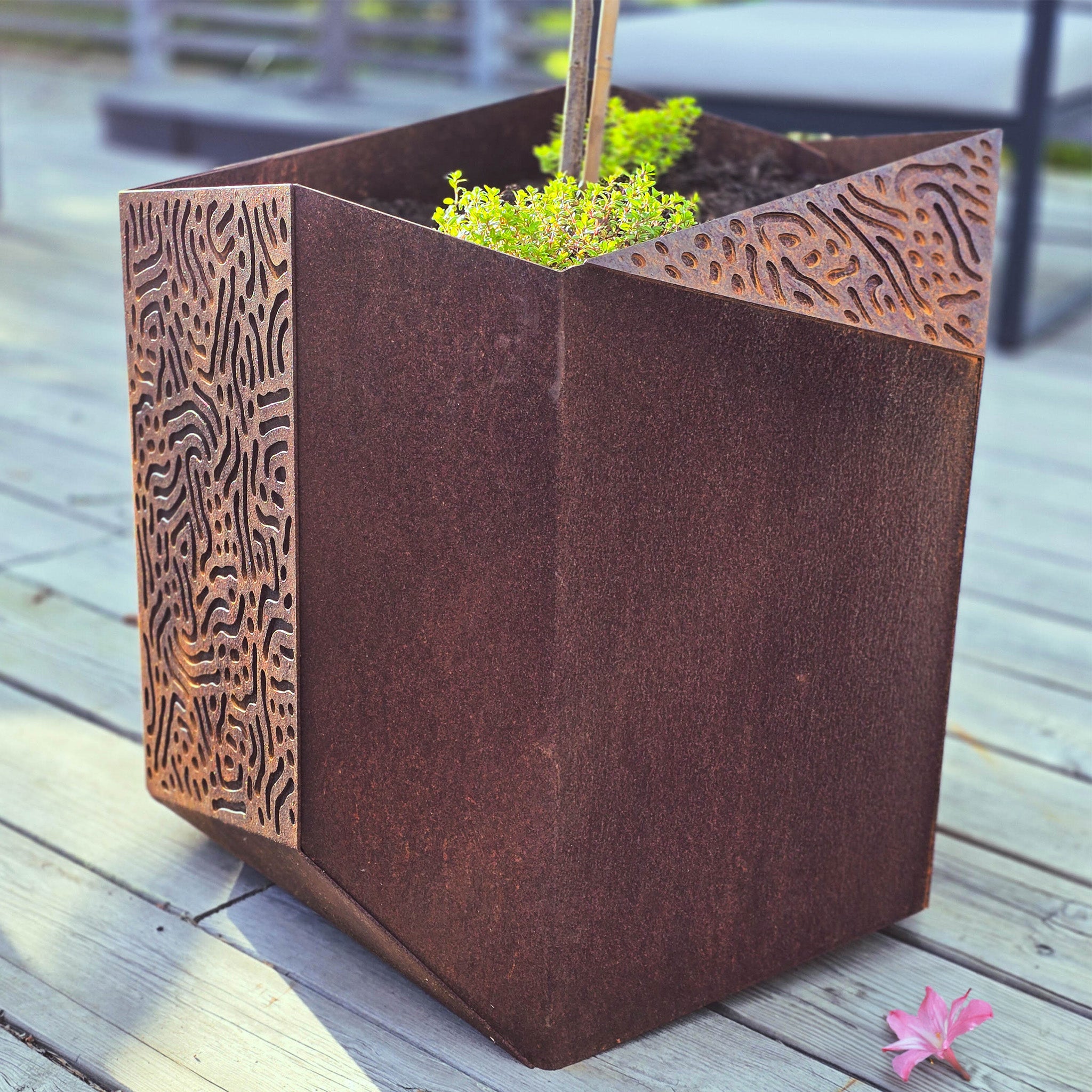 VESSL 3 - kruka i Cortenstål